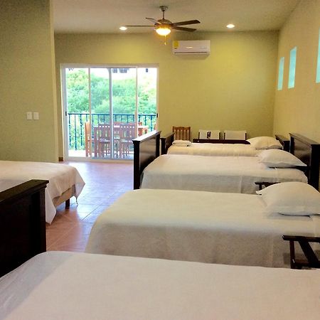 Casa Paloma Blanca Hostel 女人岛 外观 照片