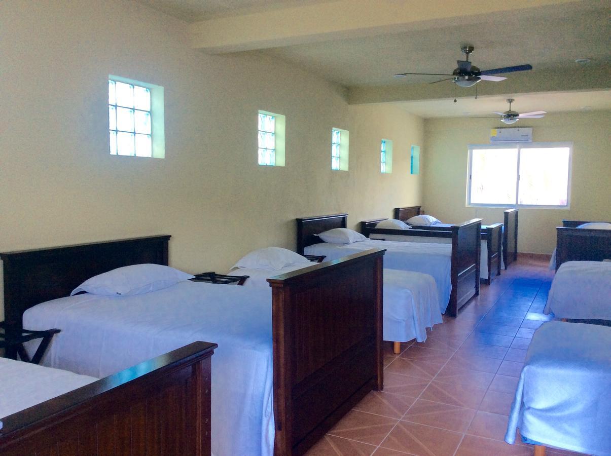 Casa Paloma Blanca Hostel 女人岛 外观 照片